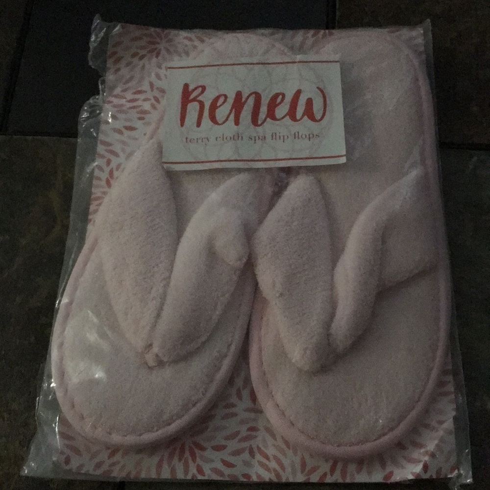 Renew Terry cloth spa flip flops.NIOP